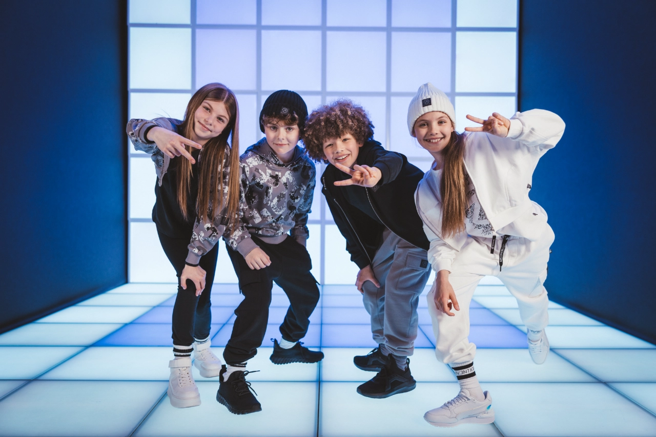 MELBY Unconventional 8-16 anni